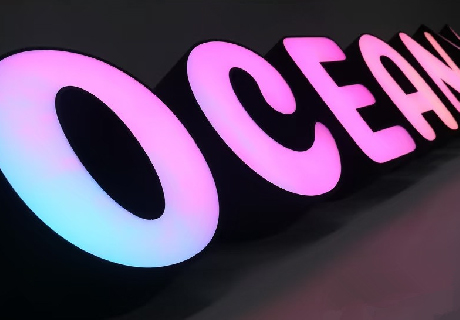 ファンタジック発光文字